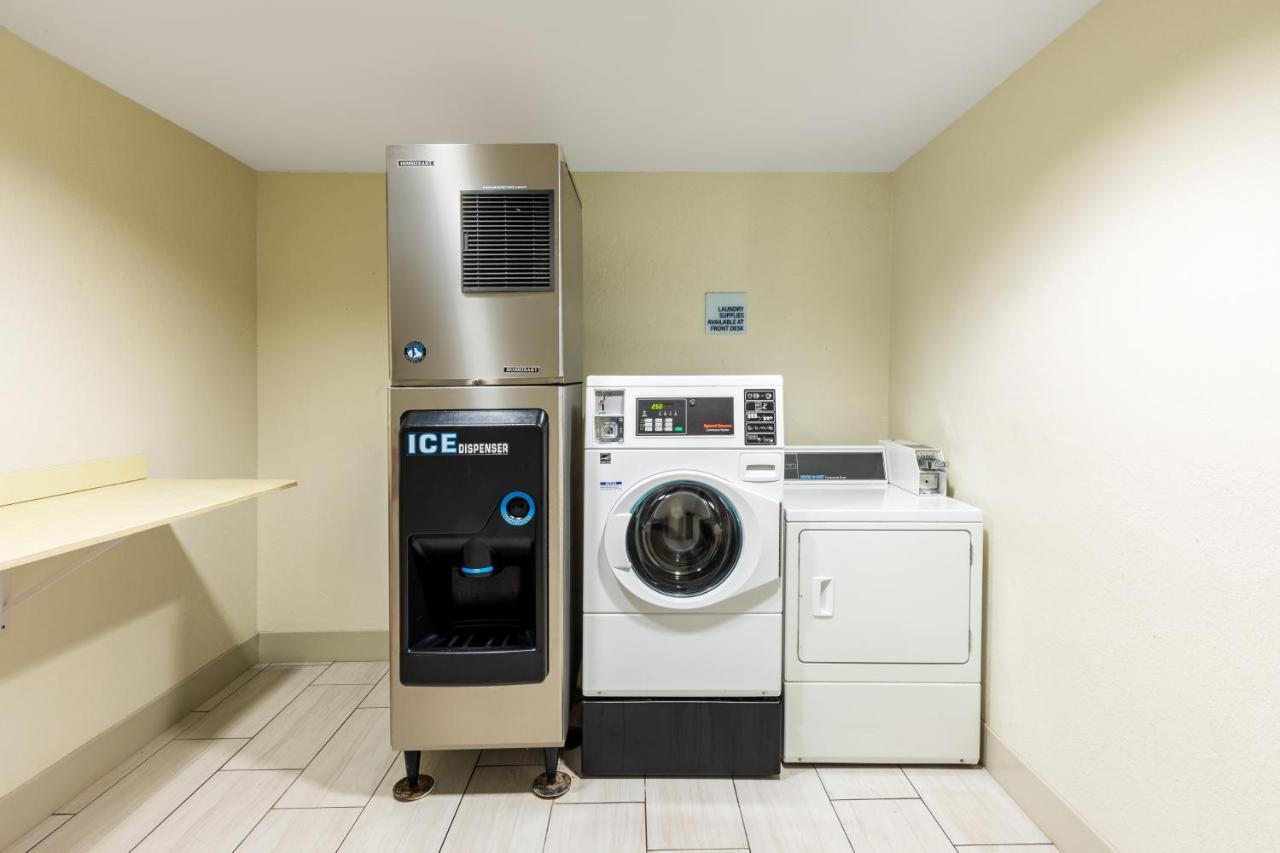 Holiday Inn Express & Suites Lafayette South By Ihg Екстер'єр фото