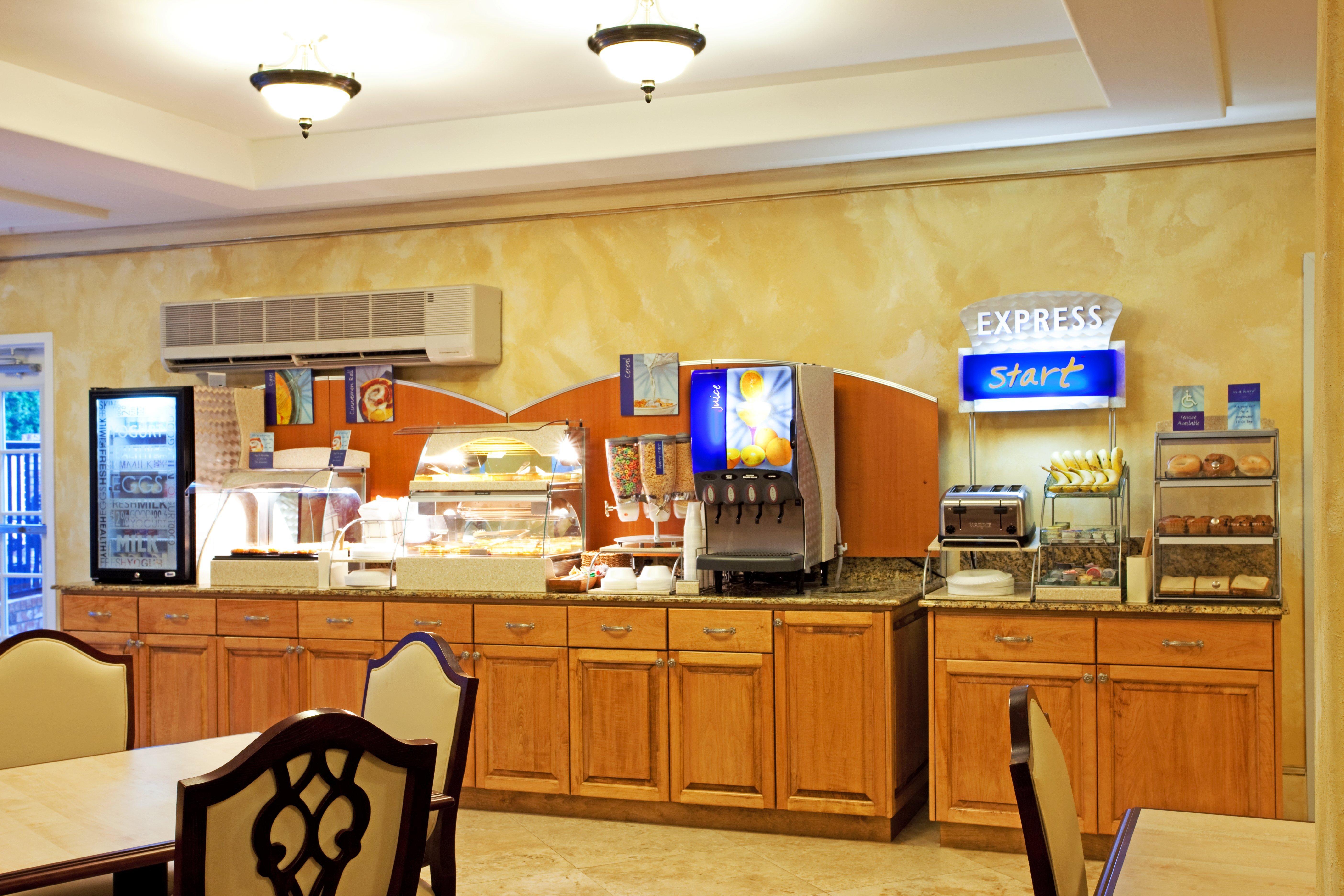 Holiday Inn Express & Suites Lafayette South By Ihg Екстер'єр фото