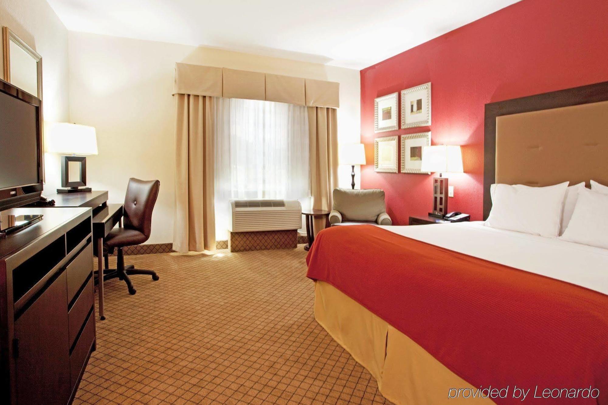 Holiday Inn Express & Suites Lafayette South By Ihg Екстер'єр фото