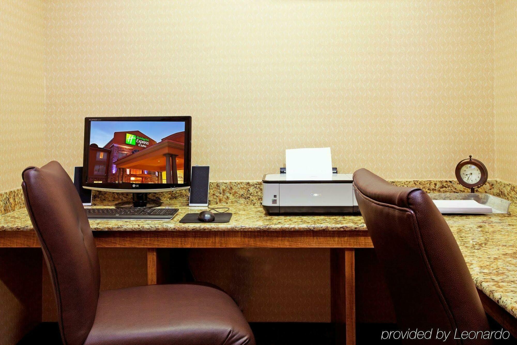 Holiday Inn Express & Suites Lafayette South By Ihg Зручності фото